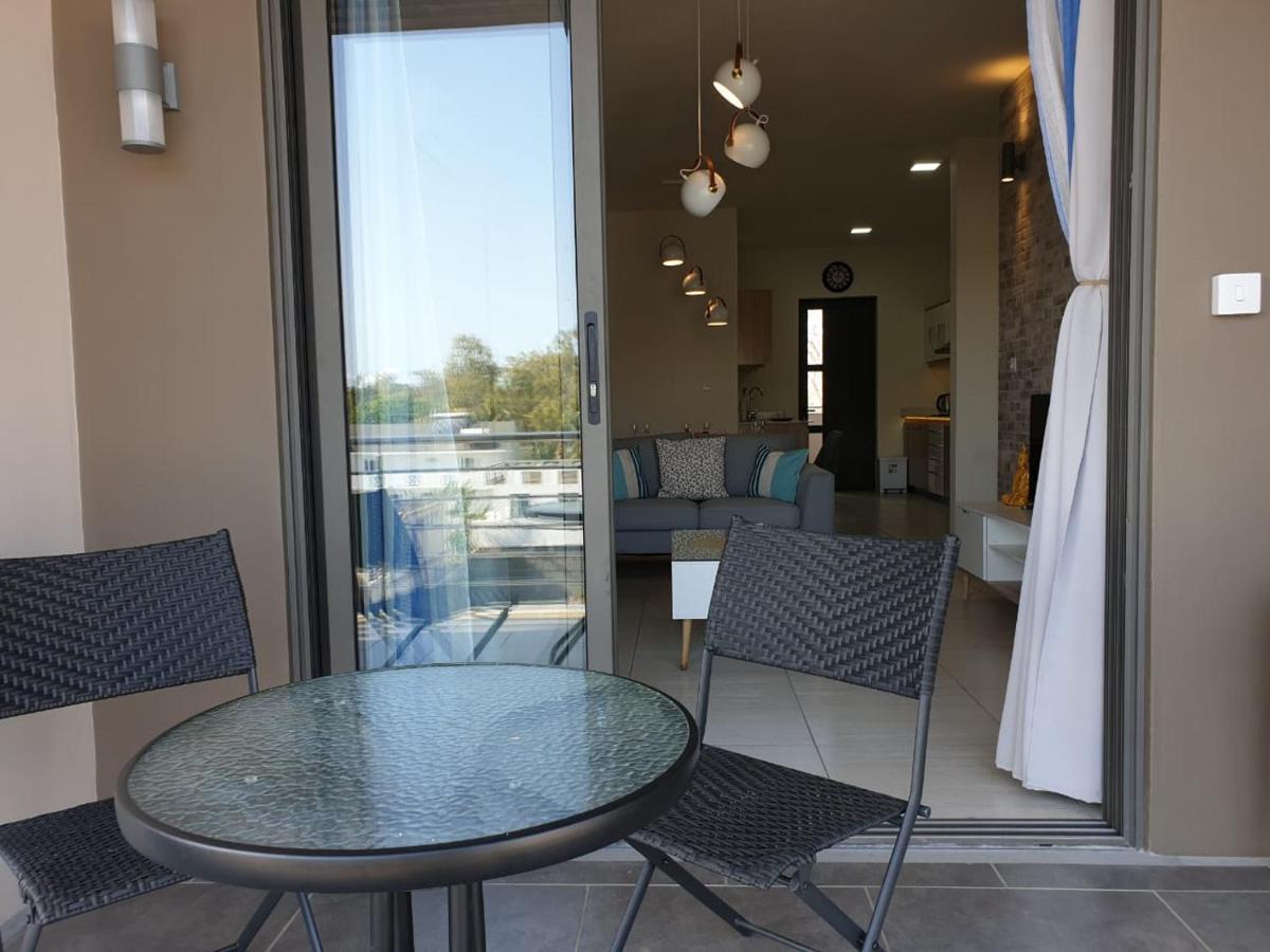 Westwood Luxury Penthouse With Private Roof Ref 15847 Appartement