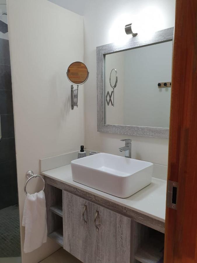 Westwood Luxury Penthouse With Private Roof Ref 15847 * Flic-en-Flacq
